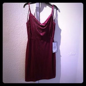 2/$29 Velvet Sheath Dress in Wine NWT Size 3